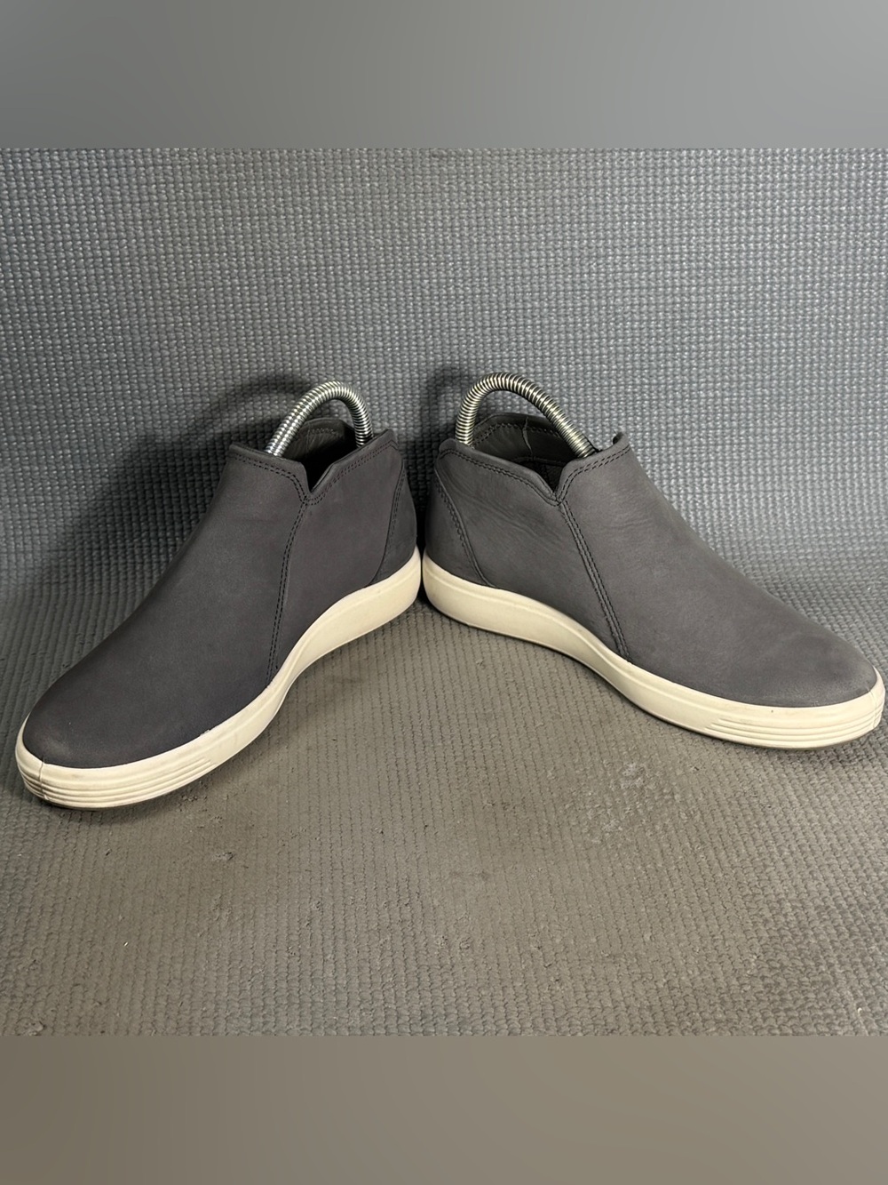 ECCO Women's Soft 7 Low Gray Booties Women’s Size 6-6.5 US 37 EU - Picture 4 of 9